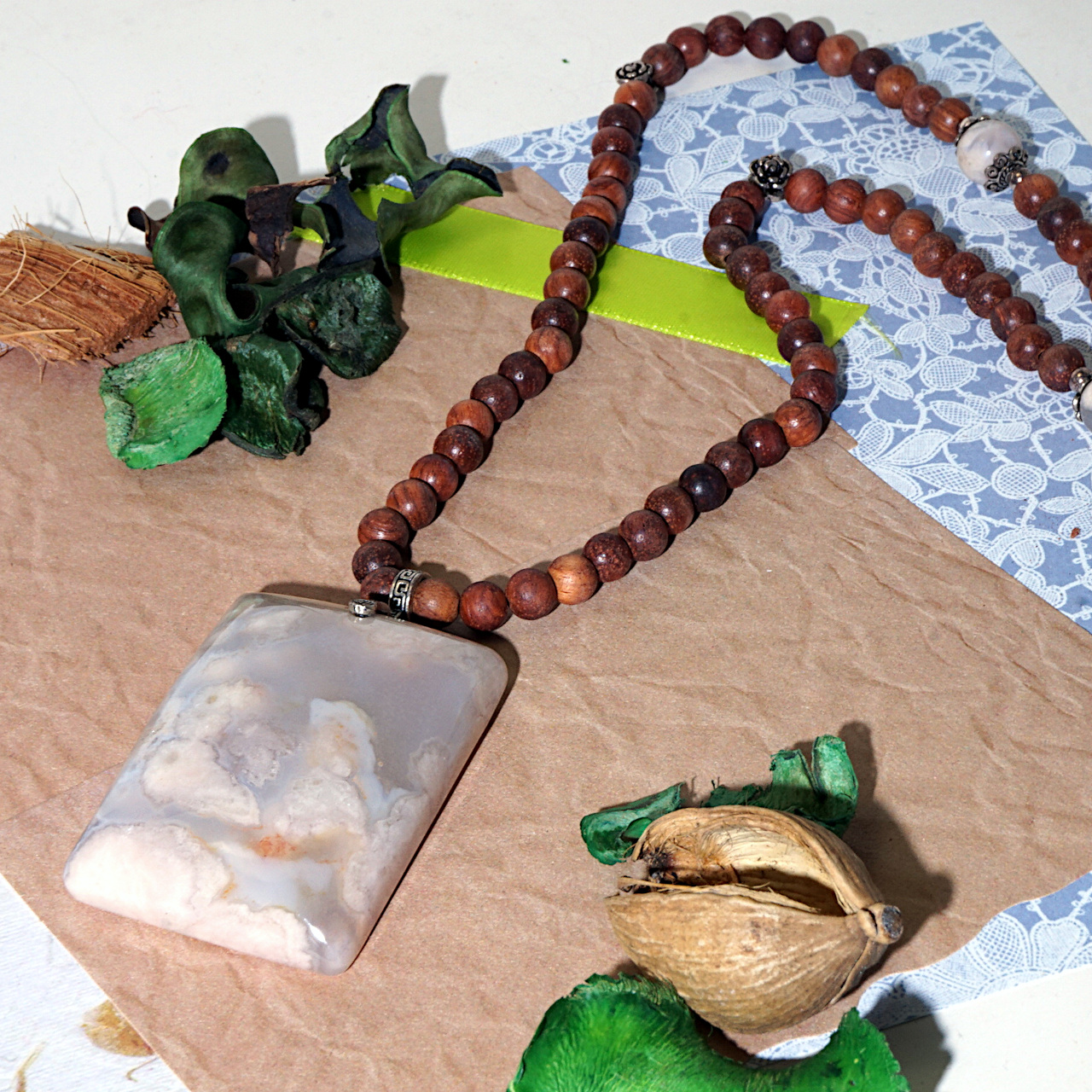 YAN Wood Pendant Necklace Rosewood & Agate Long Necklace Style