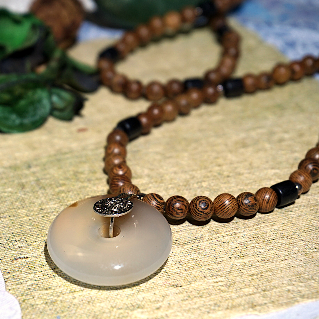 YAN Wood Pendant Necklace Wingwood & Agate Long Necklace Style