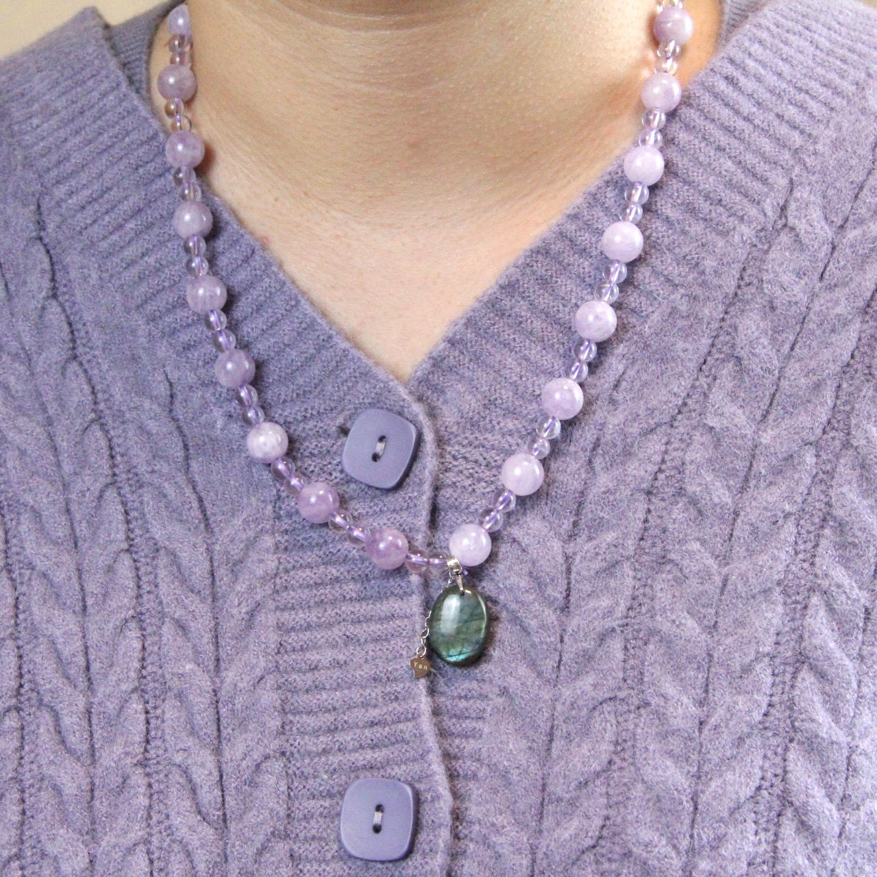 YAN Moonstone Pendant Necklace Amethyst & Quartz Short Necklace Style