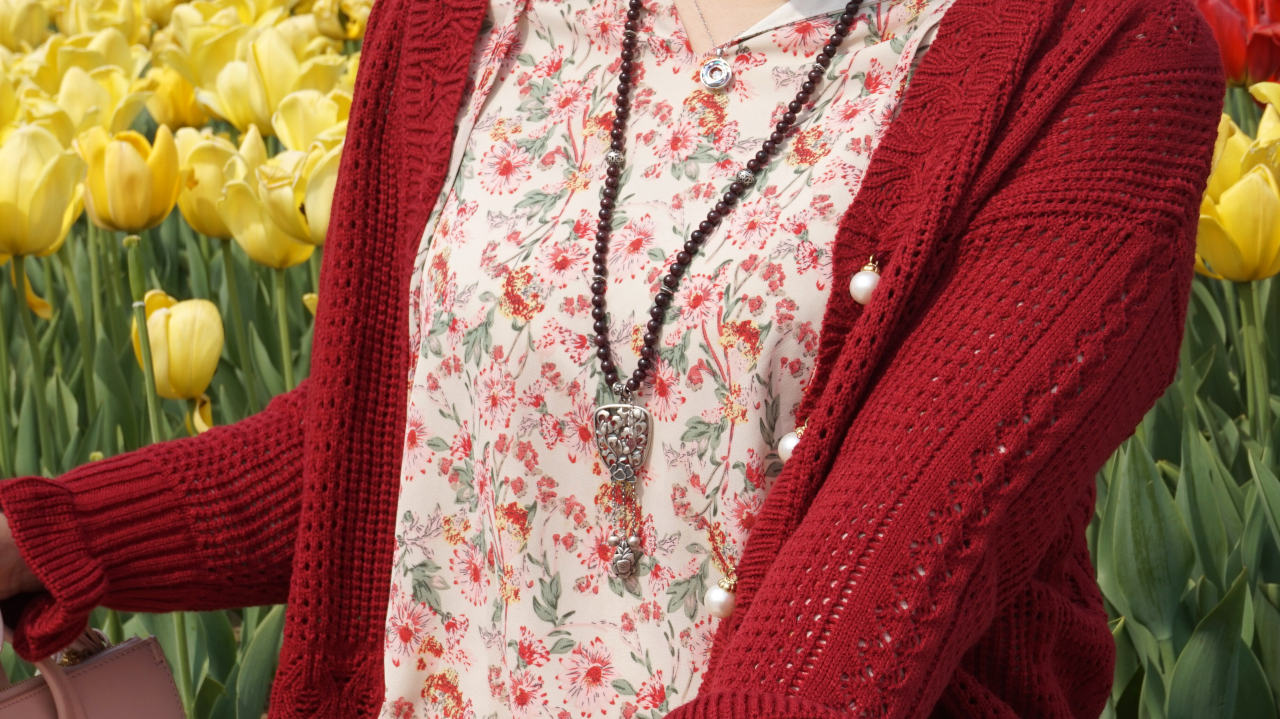 YAN Jewellery register as a new member and receive newsletter and discounts off beautiful necklaces, bracelets and earrings gemstone jewellery